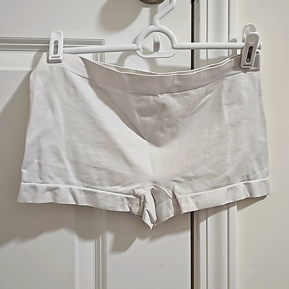White boyshorts